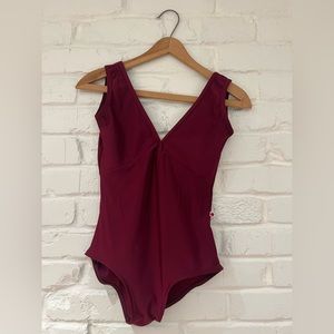 Yumiko burgundy leotard - used